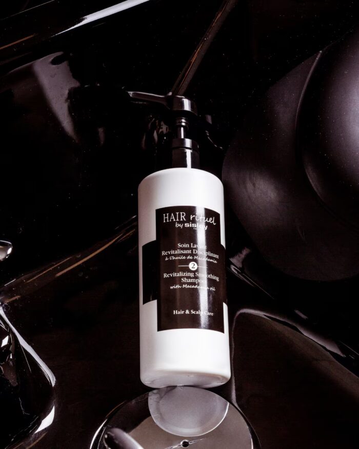 Sisley Hair Rituel Revitalizing Smoothing Shampoo with Macadamia Oil - Afbeelding 3